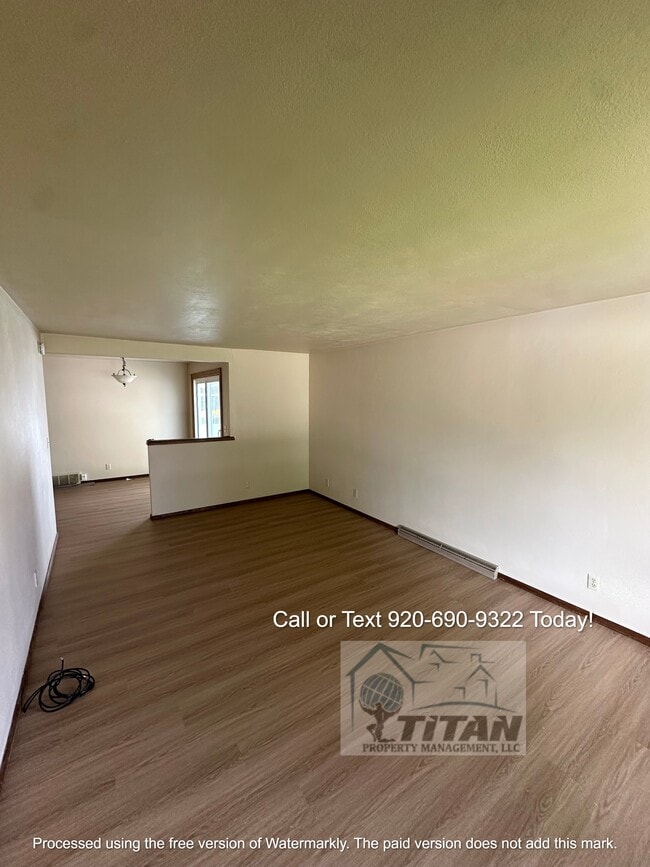 Building Photo - 1207 Meadow Ln