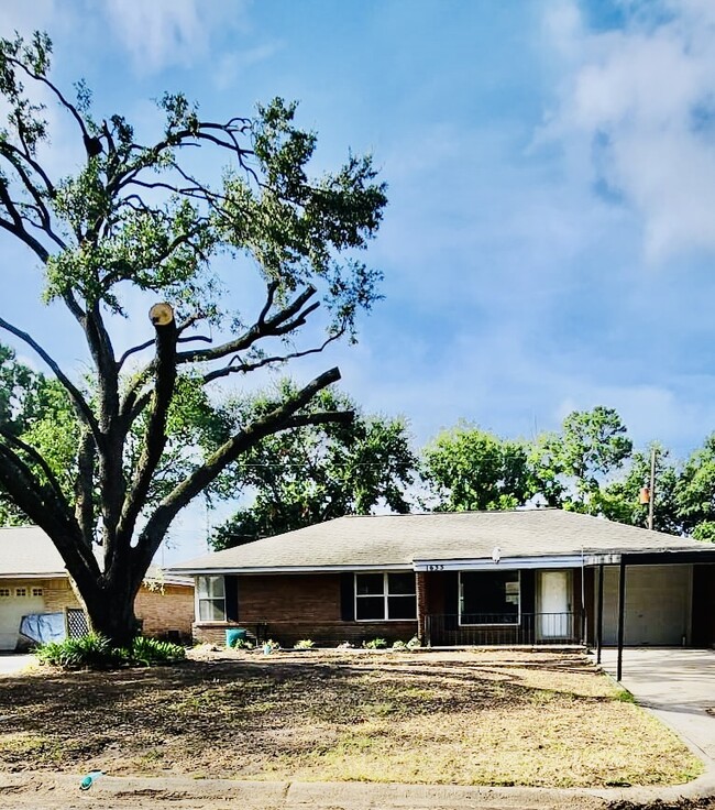 Building Photo - 1635 Wilde Rock Way