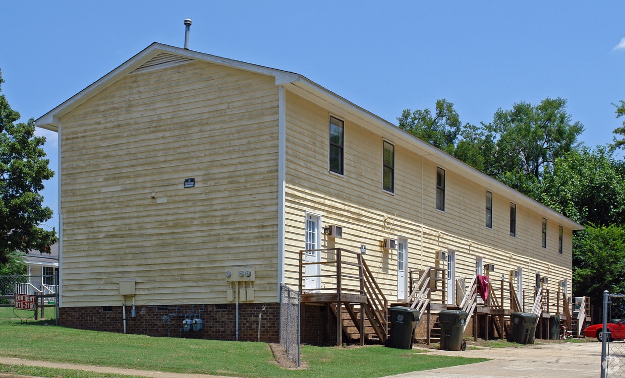 Building Photo - 600 Candor Ln