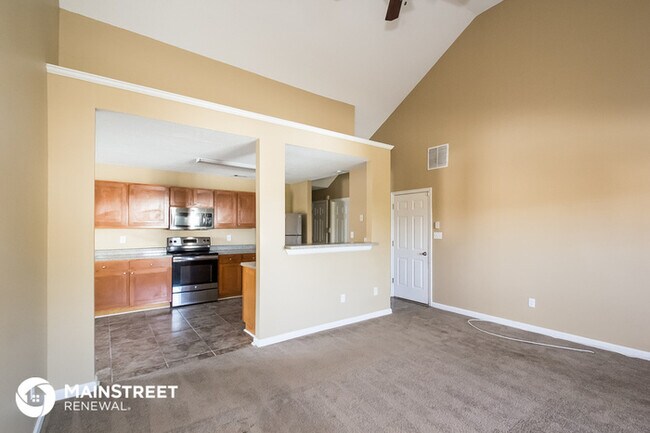 Building Photo - Available For Immediate Move In!