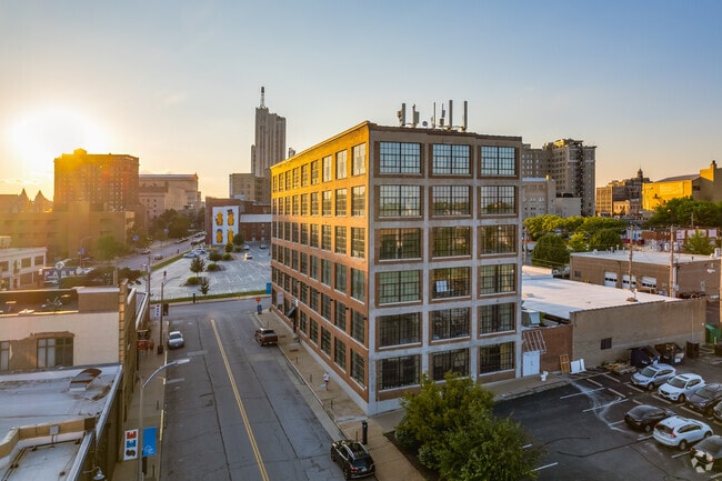 Building Photo - PW Shoe Lofts