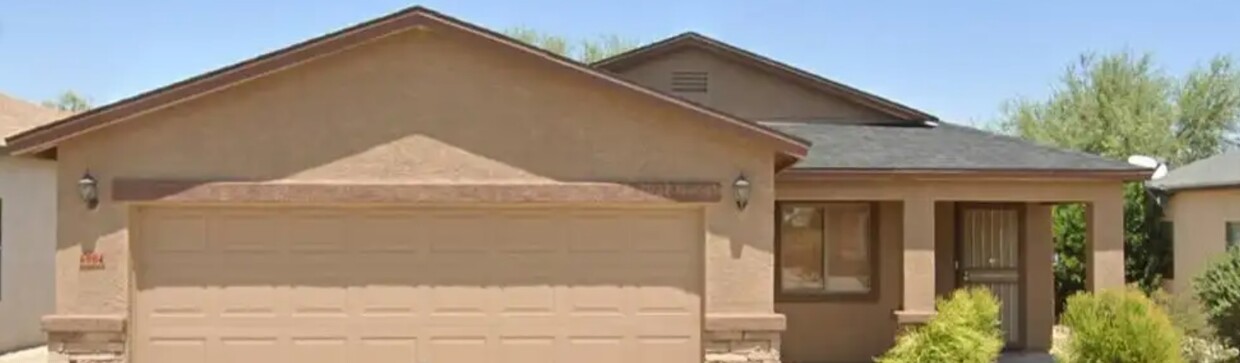 Primary Photo - 6004 E Sunrise Cir