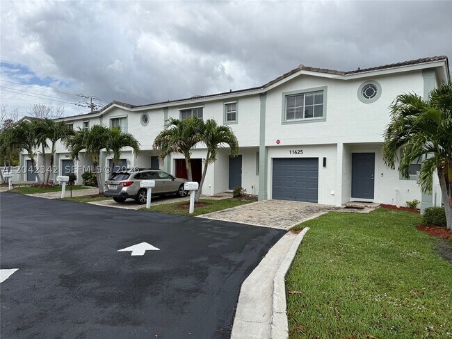 Foto del edificio - 11627 NW 23rd St