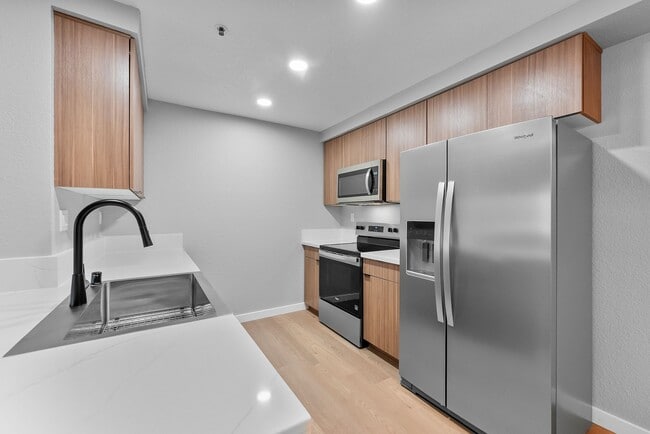 Building Photo - Crestwood Apartment Homes
