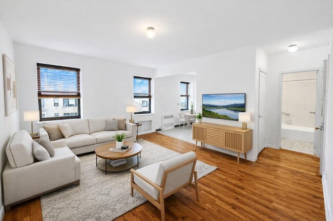 Building Photo - 689 Fort Washington Ave