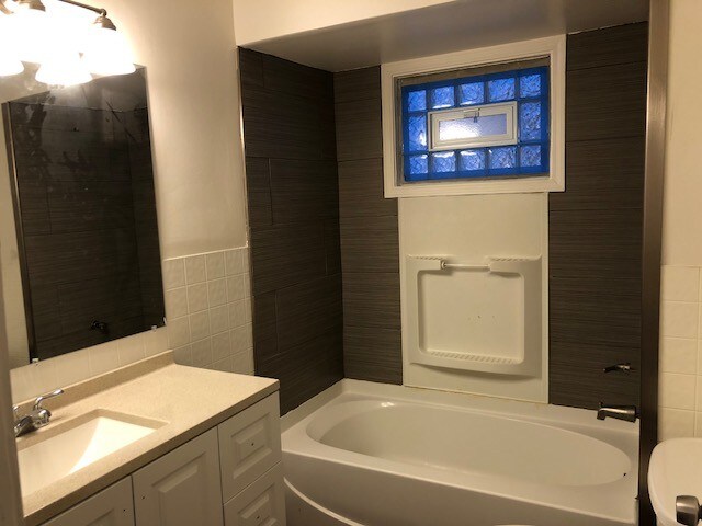 Foto del edificio - 69 Virgil Ave