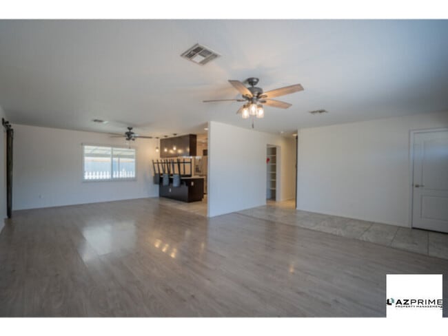 Building Photo - Discover Comfort and style in this Excepti...