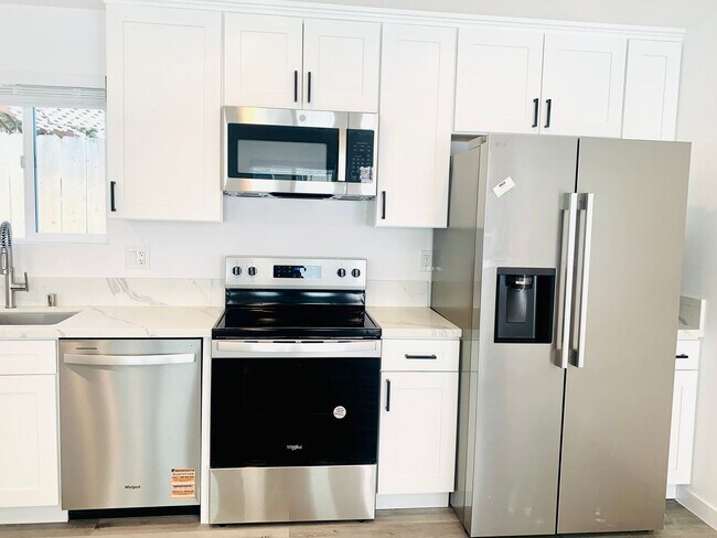 Foto del edificio - Newly Constructed 2BD/2BA Available in Ran...