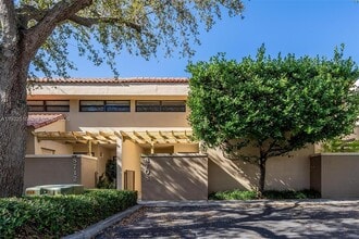 Building Photo - 8708 SW 79th Pl