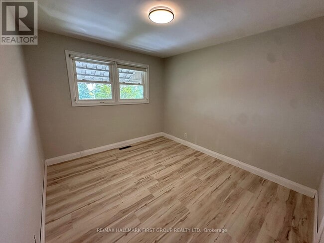 Building Photo - 714 Tennyson Ave