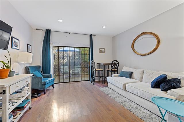 Primary Photo - 4122 Wycliff Ave