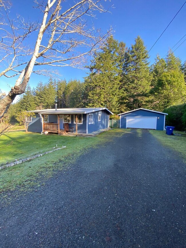 Foto del edificio - BRING YOUR ATVS - JUST MINUTES FROM THE OREGON DUNES!