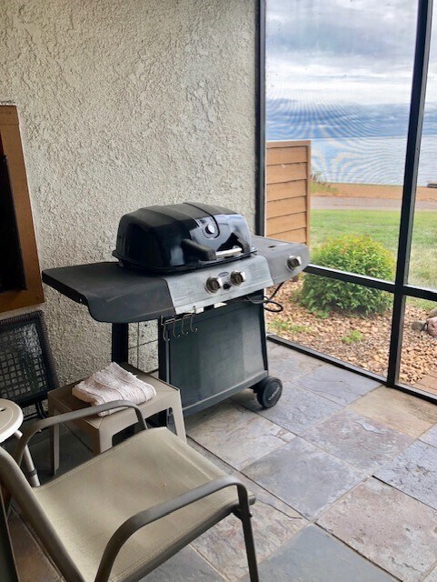Foto del edificio - 1 Bedroom, 1 Bathroom Condo with 3-season ...