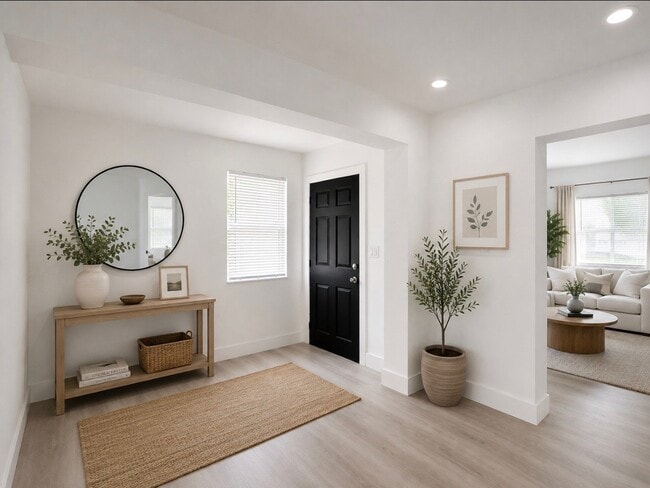 Photo - 1708 NW 7th St (Fort Lauderdale, FL) House
