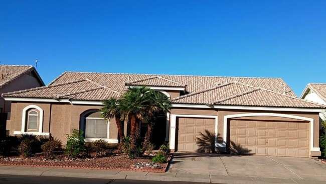 Building Photo - 792 N Lisbon Dr