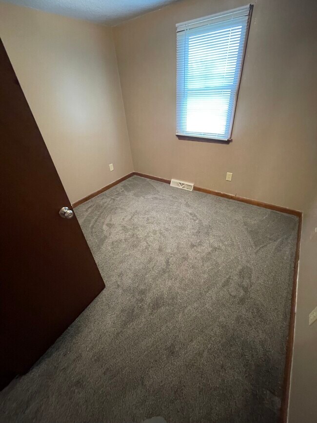 Dormitorio 3 - 1289 East and West Rd