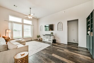 Building Photo - 6304 Firewood Dr