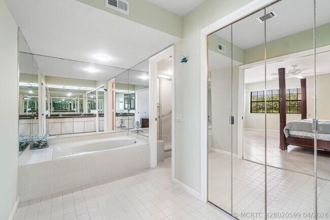 Building Photo - 6446 Aspen Glen Cir