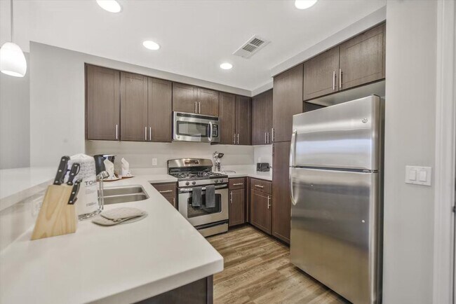 Building Photo - 2230 Qualcomm Way