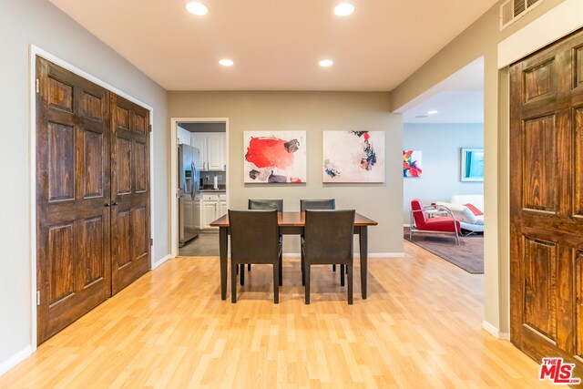 Foto del edificio - 1010 N Kings Rd