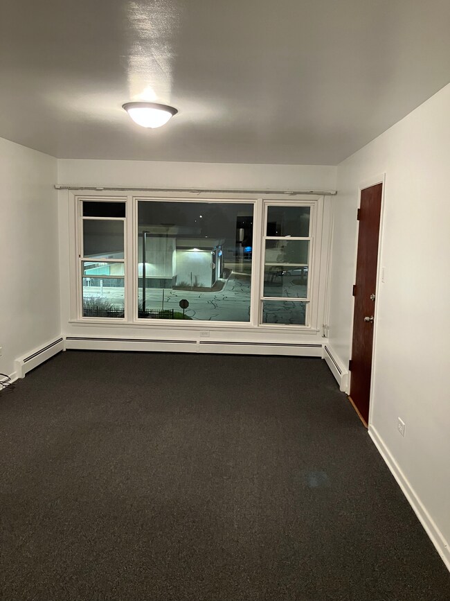 Building Photo - 6255 W 55th St