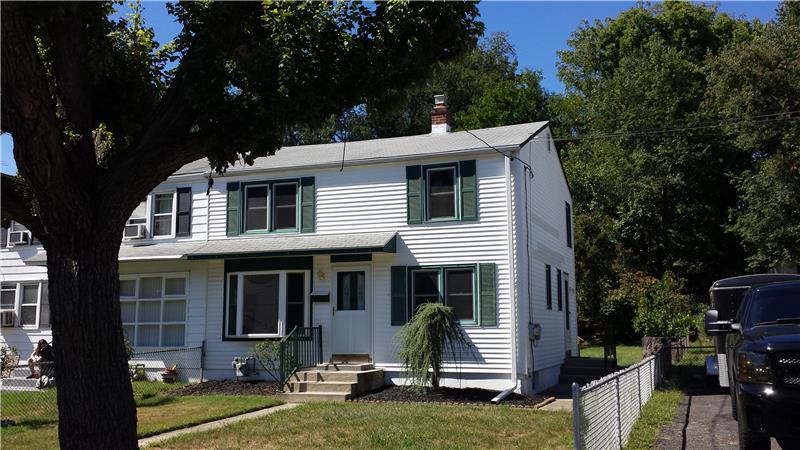 Primary Photo - 1122 Church St