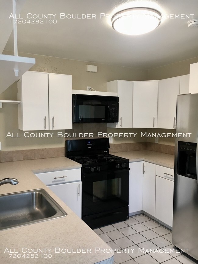 Building Photo - 3965 Fuller Ct