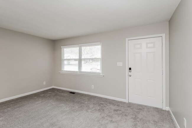 Building Photo - 601 Kentbrook Dr