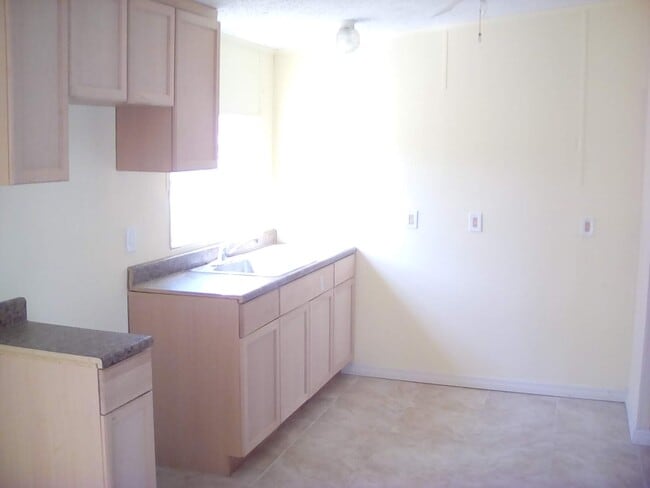 Cocina - 560 Fleetwood St