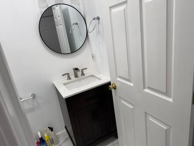 Foto del edificio - 48 1/2 3rd St