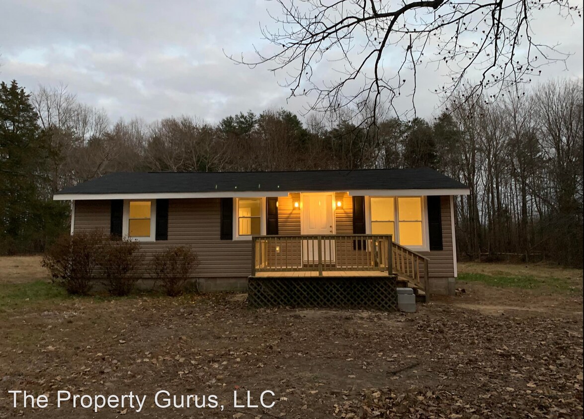 Foto principal - 3 br, 1 bath House - 3910 Cumberland Road