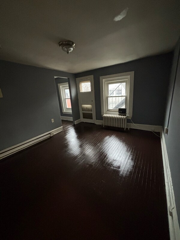 Foto del edificio - 811 W Main St