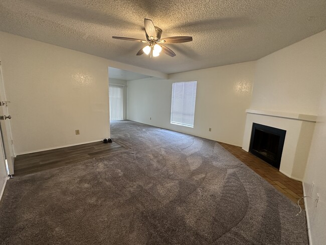 Living room - 4804 Maybrook Ave