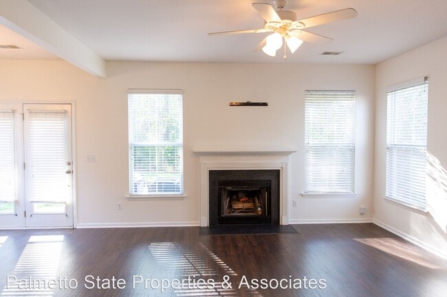 Building Photo - 3 br, 3.5 bath House - 1869 Hubbell Drive