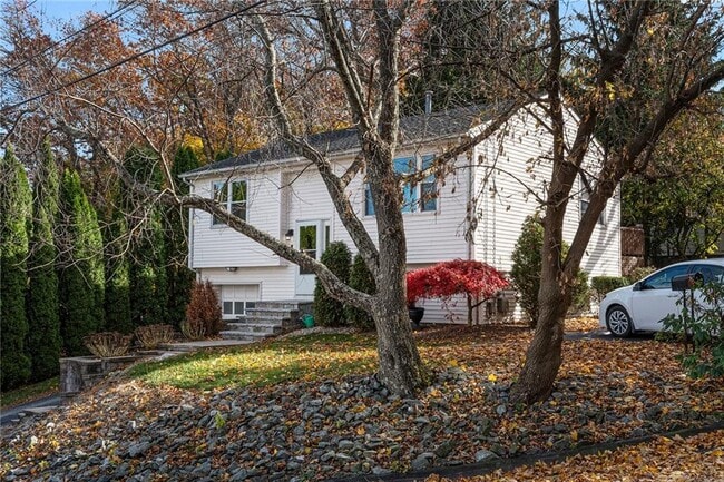 Building Photo - 40 Paolino St