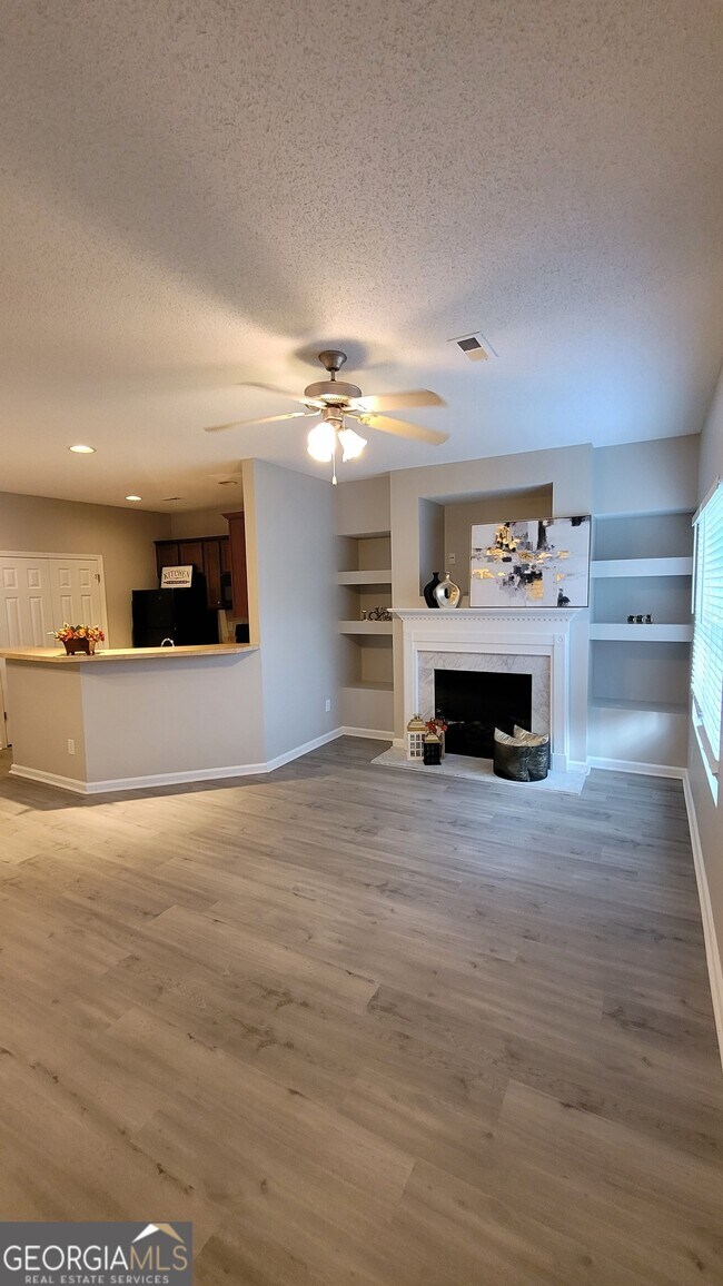 Foto del edificio - 4875 W Park Cir