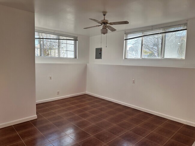 Foto del edificio - 377 Timber Ridge Dr