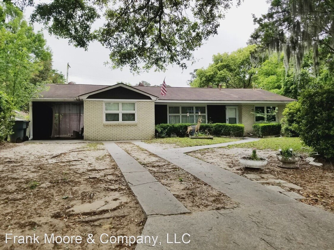 Primary Photo - 3 br, 1.5 bath House - 8514 Lyn Avenue