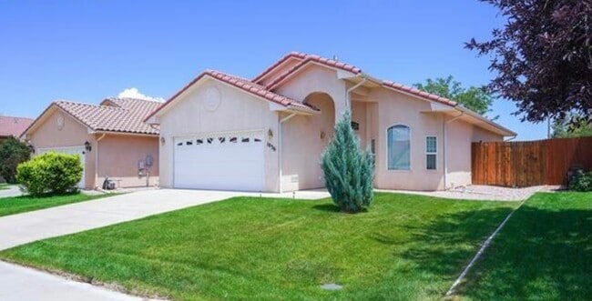 Building Photo - 1036 Willowcrest Dr