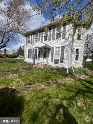 Building Photo - 331 N 21st St