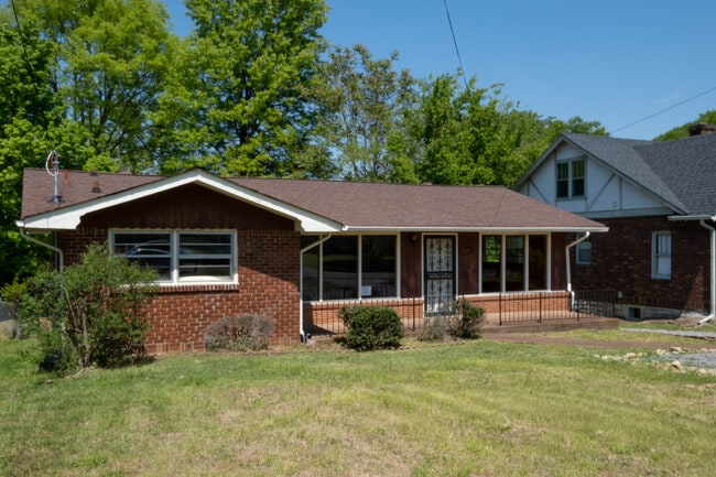 Photo - 1021 Maynor Ave House