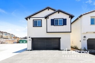 Building Photo - 28209 Dwight Dr