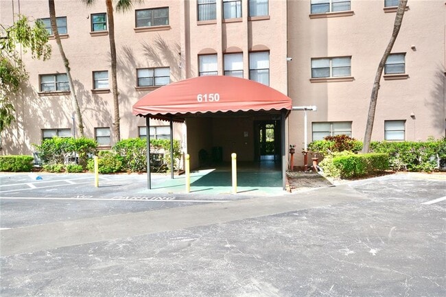 Building Photo - 6150 Gulfport Blvd S