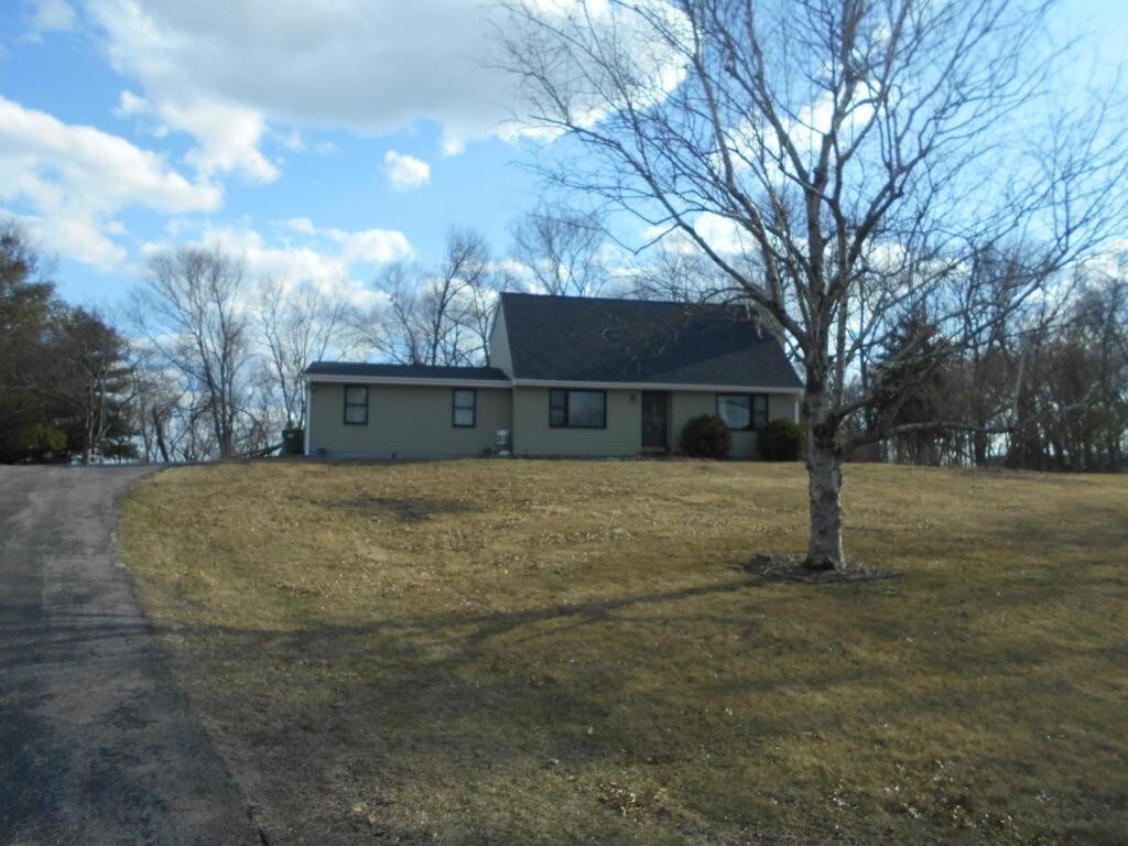 Primary Photo - 2262 Ridgeview