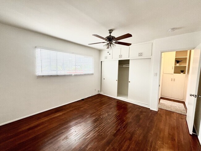 Foto del edificio - 4014 Perlita Ave