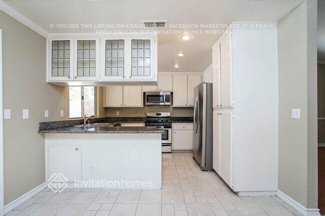 Foto del edificio - 18112 Raymond Ct