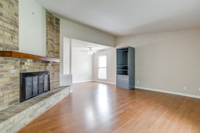 Photo - 5316 N Colony Blvd House