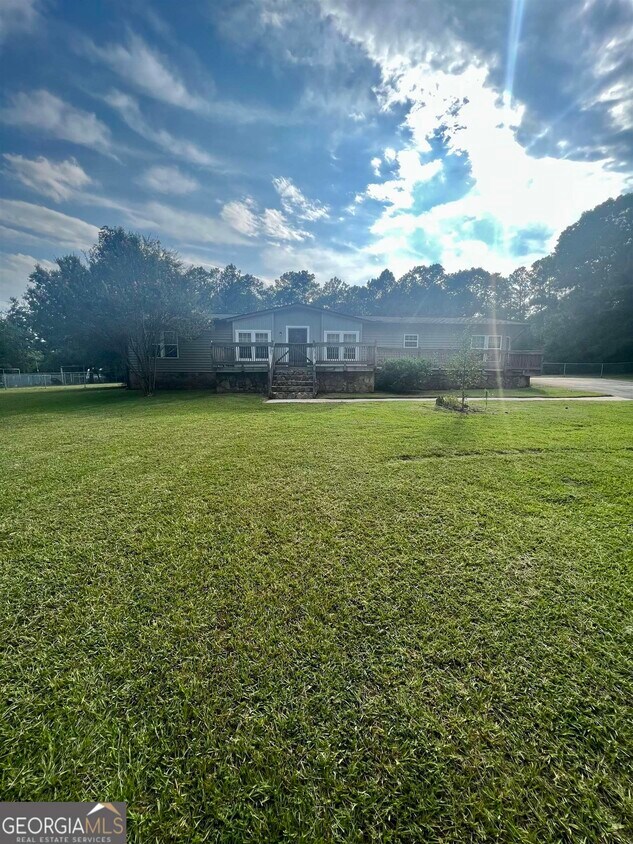 Primary Photo - 200 Waldorf Dr
