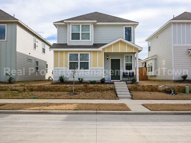 Foto del edificio - Charming spacious 2-story home with 3 bedr...
