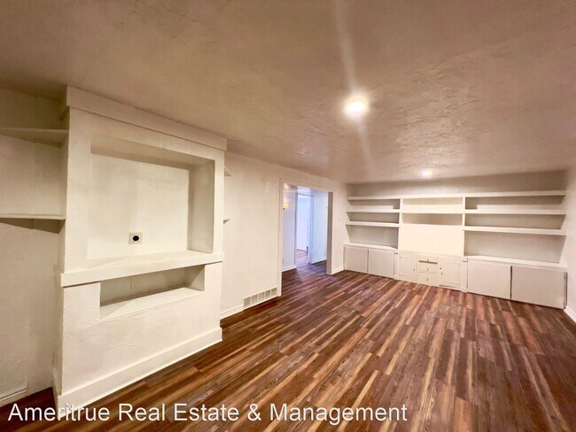 Building Photo - 5 br, 3 bath House - 649 E 300 N